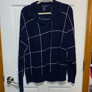 Navy blue Nautica thrifted sweater size medium